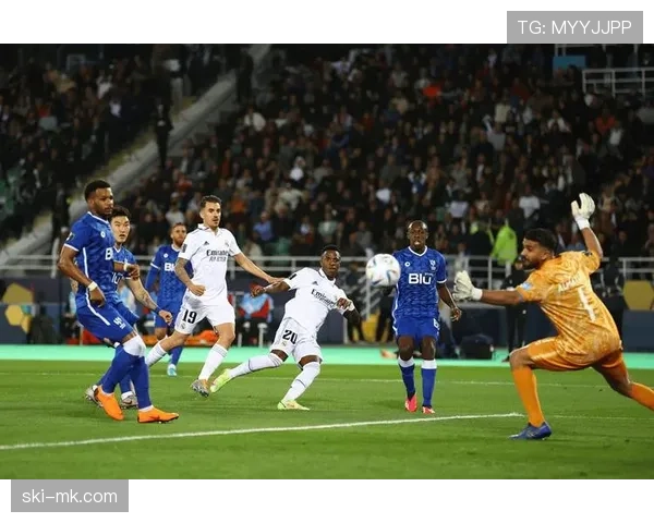 案例研究:英超升班马如何依靠5-4-1坚守阵型成功保级 案例研究:英超升班马如何依靠5-4-1坚守阵型成功保级